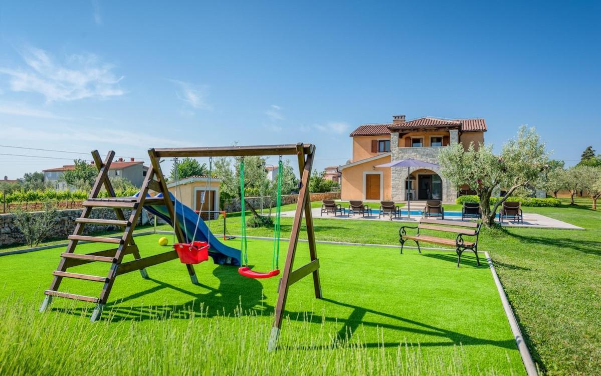 Villa Oliveta By Istrialux Filipana Eksteriør bilde