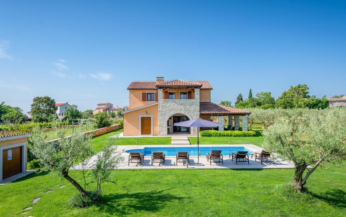 Villa Oliveta By Istrialux Filipana Eksteriør bilde